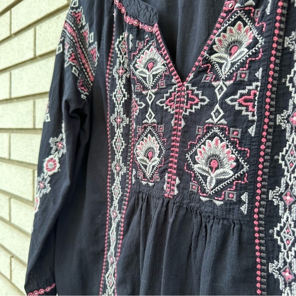Johnny Was Tatum Embroidered Peasant Blouse Top Black Boho - Picture 8 of 12